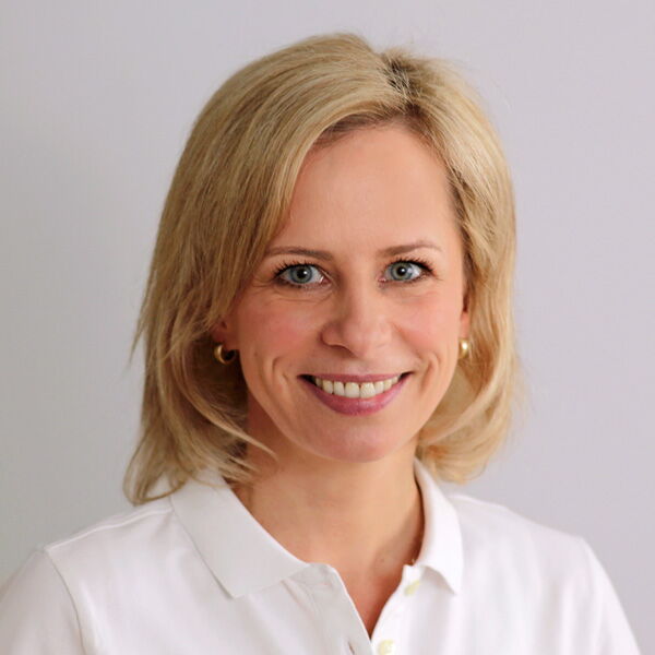 Porträt von Dr. med. Breddin Böttcher, Fachärztin für Gefäßchirurgie.